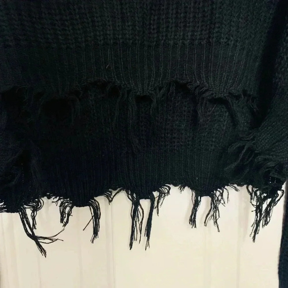 NWT ZAFUL Crochet Sweater - Picture 3 of 7